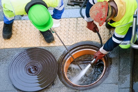 Concrete/GRP Tank cleaning