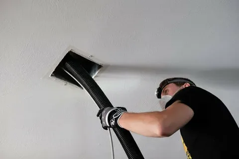 AC duct cleaning service