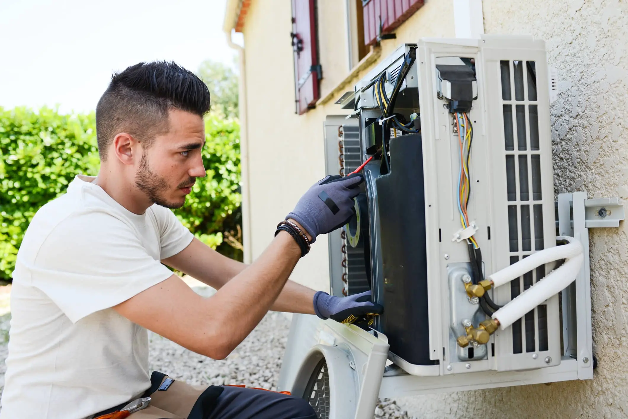 AC duct cleaning service